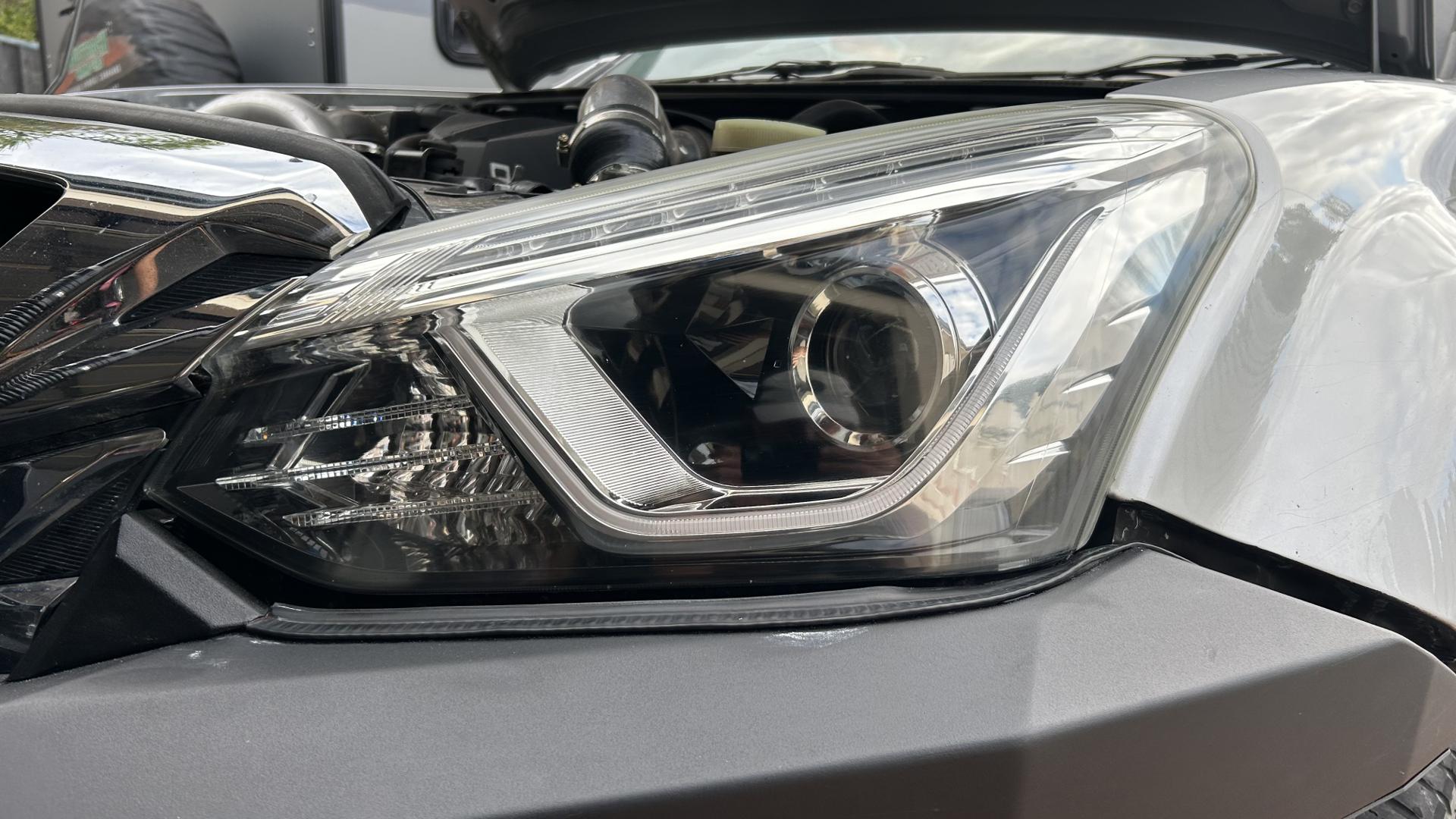 Mobile headlight polish in Subiaco